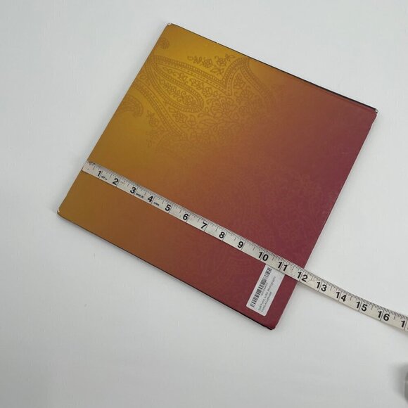 Still Point, India: Photographs Hardcover Book by Susan Aurinko 2007-2012 - Picture 9 of 10